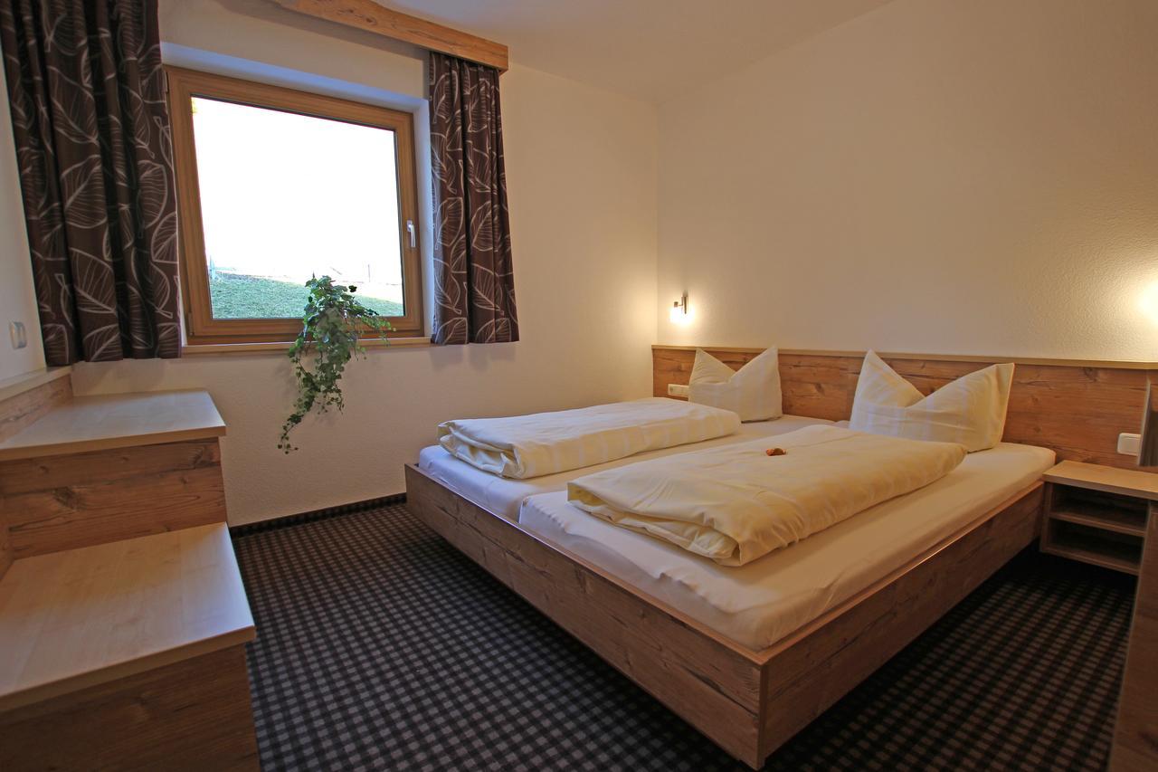 Gasthof Bergblick Berwang Ngoại thất bức ảnh